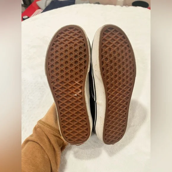 Black Vans - Picture 5 of 6